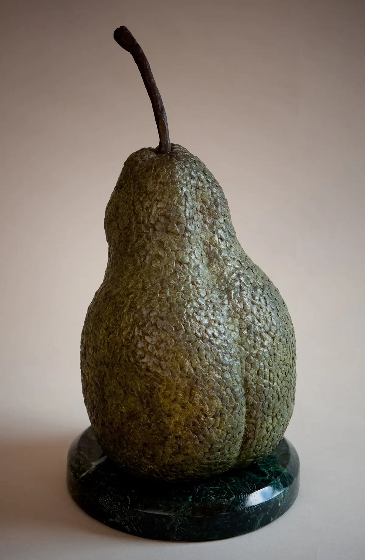 Series of Pears, view 8